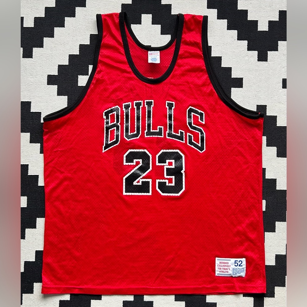 Vintage 90s Y2K Chicago Bulls 🏀 Michael Jordan Hanes Basketball Jersey NBA